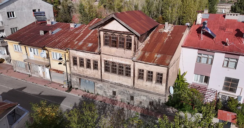 Sivas ın asırlık konakları restore edilerek turizme kazandırılmayı bekliyor