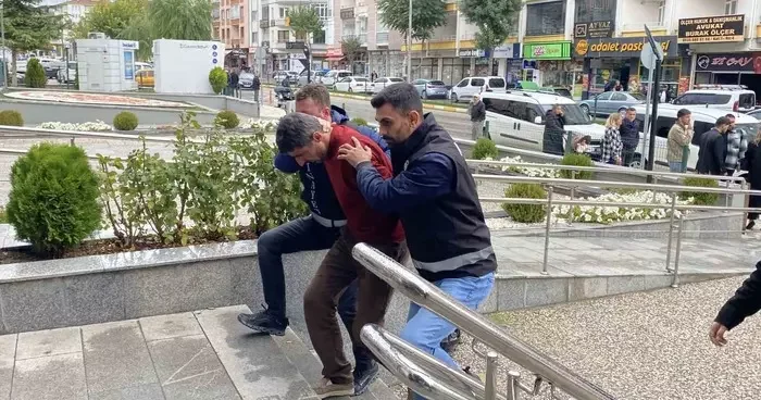 Babasını tüfekle öldüren zanlı adliyeye sevk edildi