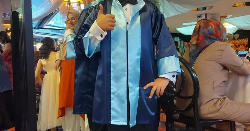 Küçük Yiğit Cem i mezarında da rahat bırakmadılar! Oyuncaklar çalındı iddiası