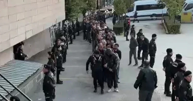 7.1 milyarlık yasa dışı bahis vurgununda şüpheliler hakim karşısında