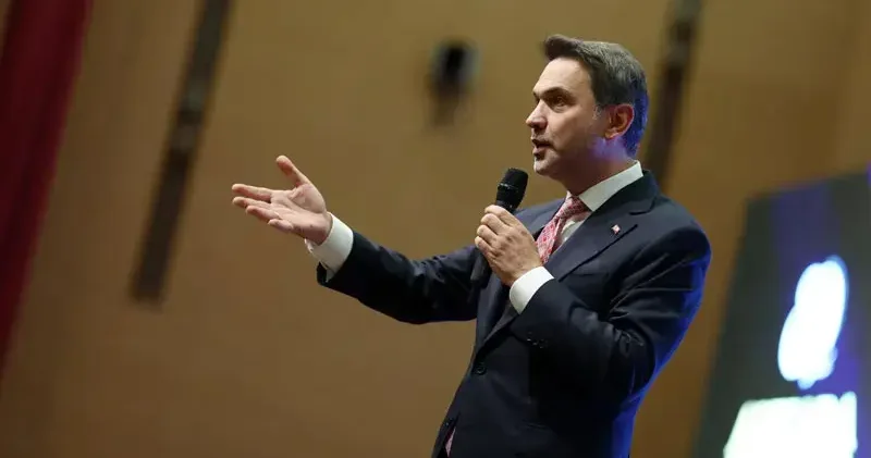 Bakan Bayraktar, Ankara Üniversitesi 2026 2027 akademik yılı açılış töreninde konuştu: Türkiye yi enerjide gençlerle bağımsız kılacağız