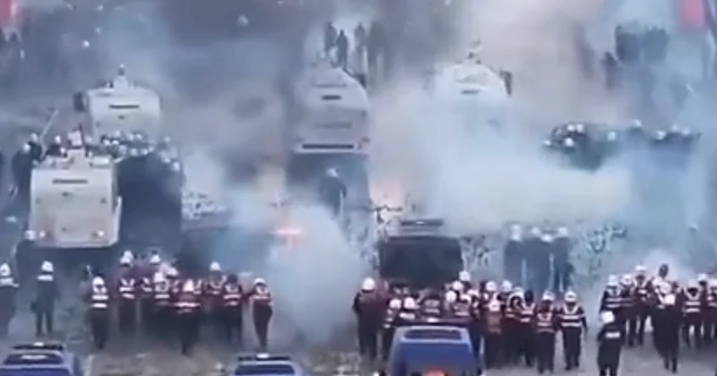 İstifası istenen Başbakan protestoculara seslendi: Konuşalım Sözcü Gazetesi