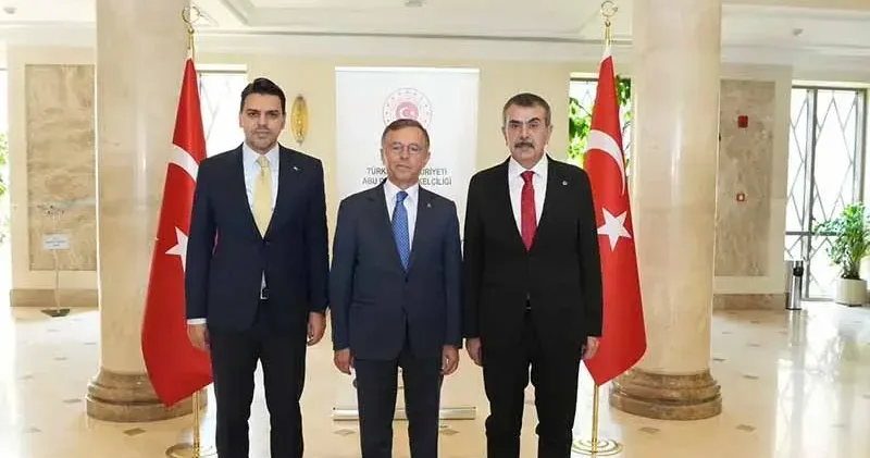Milli Eğitim Bakanı Tekin, Birleşik Arap Emirlikleri nde