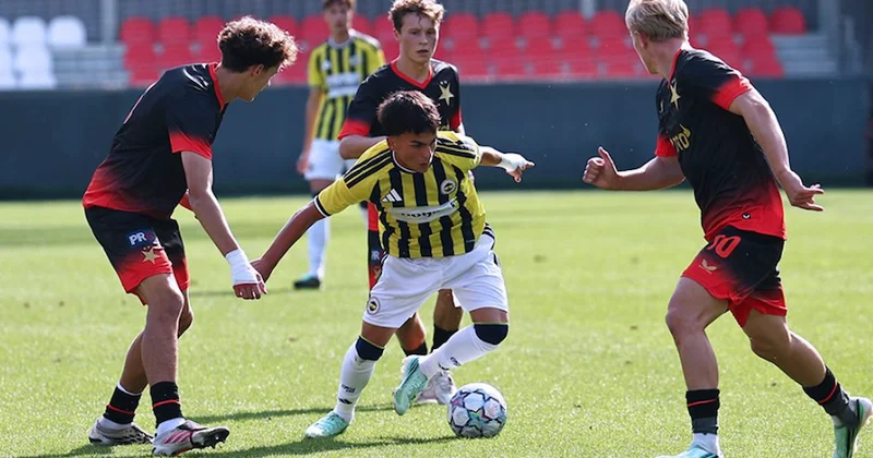 Fenerbahçe üstünlüğünü koruyamadı! Prag karşısında hayal kırıklığı Sözcü Gazetesi