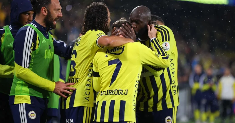 Fenerbahçe 18 yıl sonra ilk galibiyet peşinde! İşte muhtemel 11 ler Sözcü Gazetesi