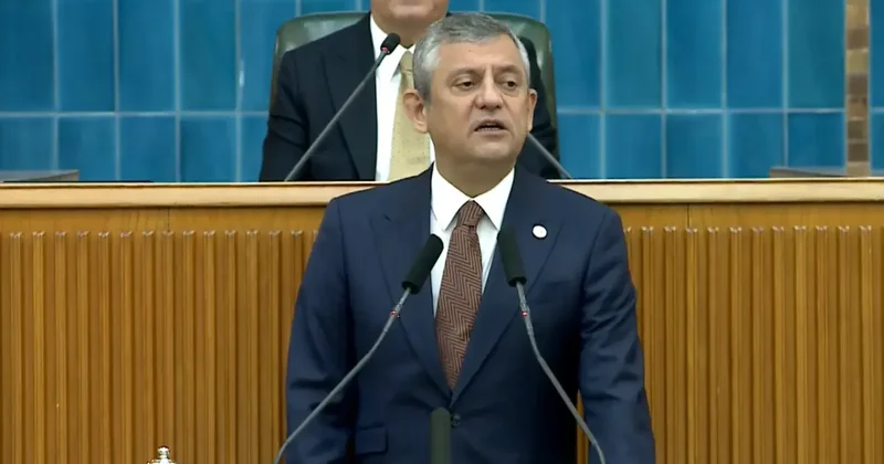 Özgür Özel den fon krizinde gündem yaratan istifaya tepki! Daha dün ikna edebildiler