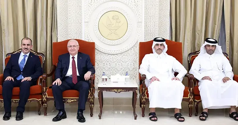 Bakan Güler, resmi ziyaret kapsamında Katar a gitti