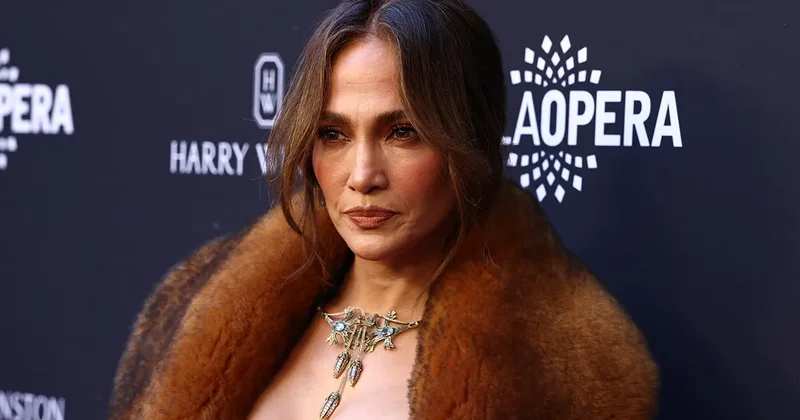 Ben Affleck defterini tamamen kapattı! Jennifer Lopez kalbini bakın kime kaptırdı...