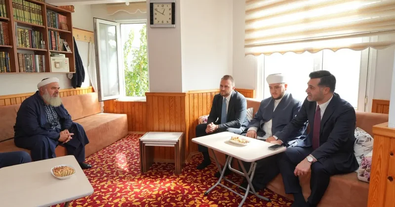 Başkan Vekili Sarıoğlu sahaya indi, selde vefat eden hafız için taziye ziyareti yaptı