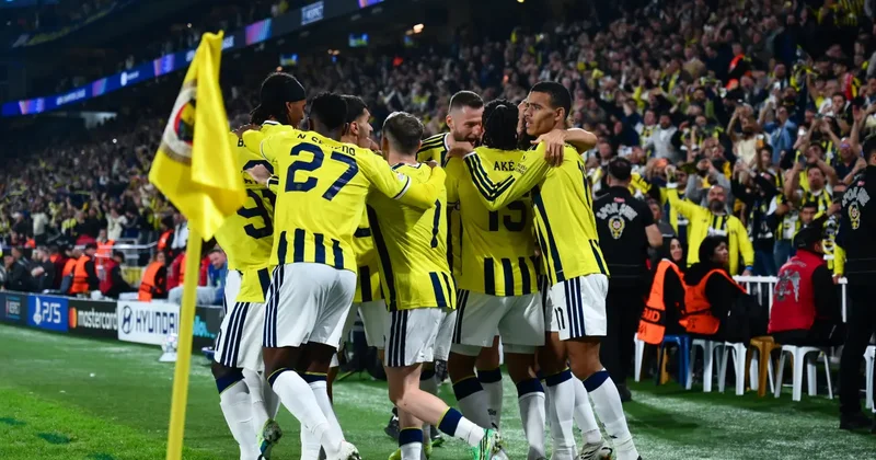 Fenerbahçe de korkutan sakatlık! Maçı yarıda bıraktı