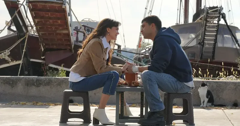 Simay ve Mehmet aşka geldi