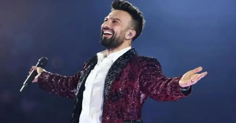 Afrikalı gençlerden Megastar Tarkan a özel kutlama! Şarkılarını söyleyip dans ettiler