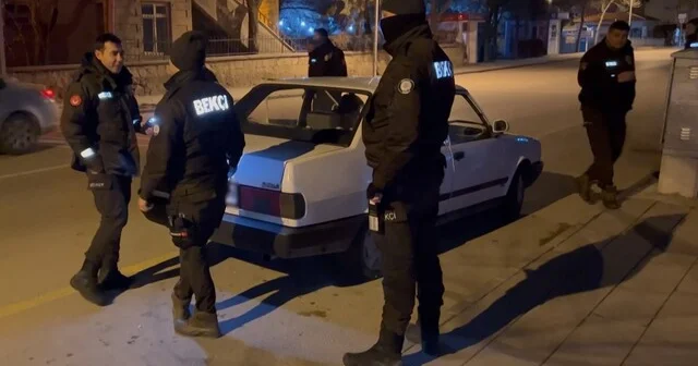 Aksaray polisinden şok uygulama: Araçlan ve şahıslar didik didik arandı Aksaray Haberleri Habertürk Yerel Haberler