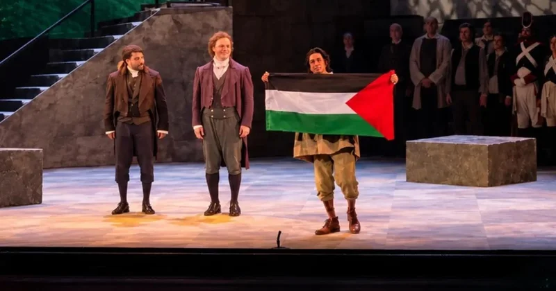 Calgary Operası, Tosca da Filistin bayrağı açan sanatçıyı kalan gösterilerden çıkardı