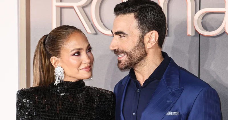 Jennifer Lopez yeni aşkını buldu: Rol arkadaşı Brett Goldstein ile ilişki yaşıyor