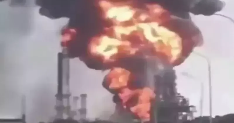 Venezuela da petrol tesisinde patlama