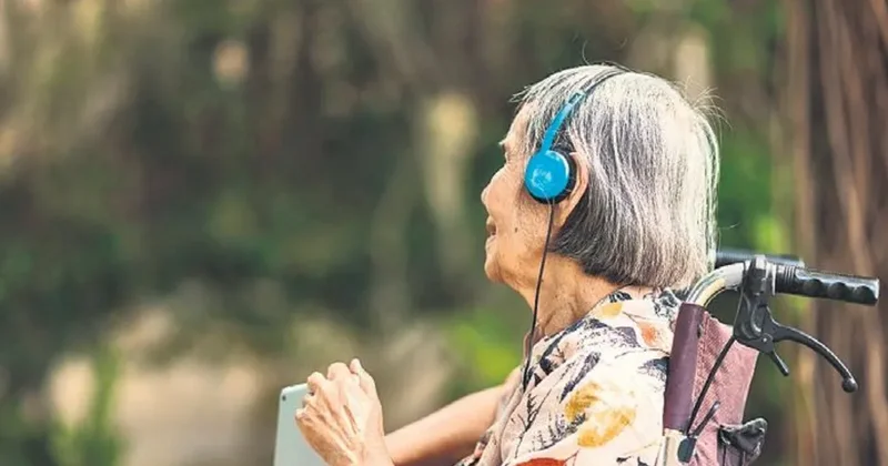 Müzik dinlemek demansı azaltıyor