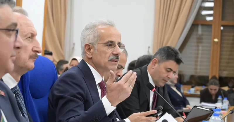 Ulaşıma 605 milyar TL lik bütçe! Bakan Uraloğlu: 2026 demiryolu yılı olacak