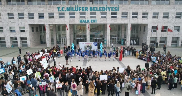 Nilüferli çocuklardan gelecek için anlamlı yürüyüş Bursa Haberleri