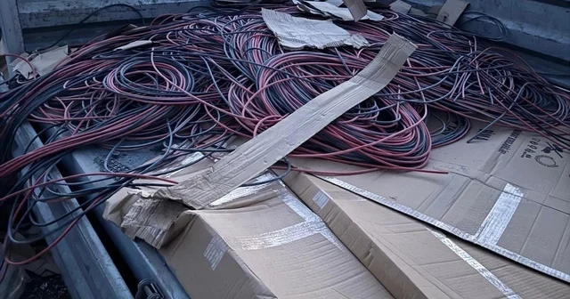 VASKİ nin güneş enerji panellerine ait kabloları çalanlar yakalandı Van Haberleri