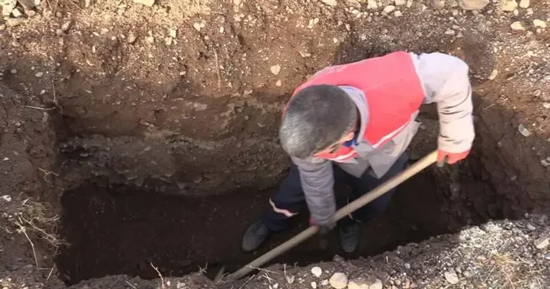 Kentte dikkat çeken kış hazırlığı! Tam 500 mezar kazıldı