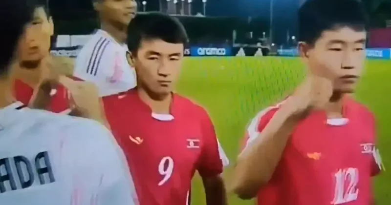 Kuzey Koreli ve Japon oyuncuların selamlaşması olay oldu