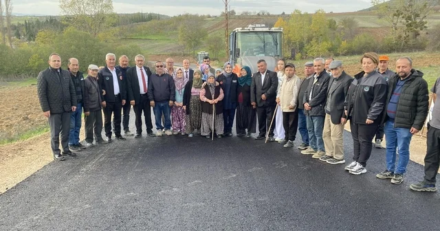 Kaymakam Kılıç köylerdeki asfalt çalışmasını inceledi Bilecik Haberleri