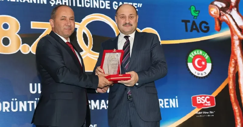 Başkan Gülpınar’a “Yılın En Şeffaf Belediye Başkanı” ödülü