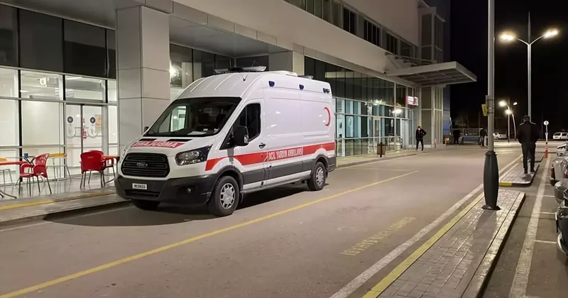 Fatih te yine zehirlenme vakası: Otelde kalan 2 kardeş acil servise başvurdu