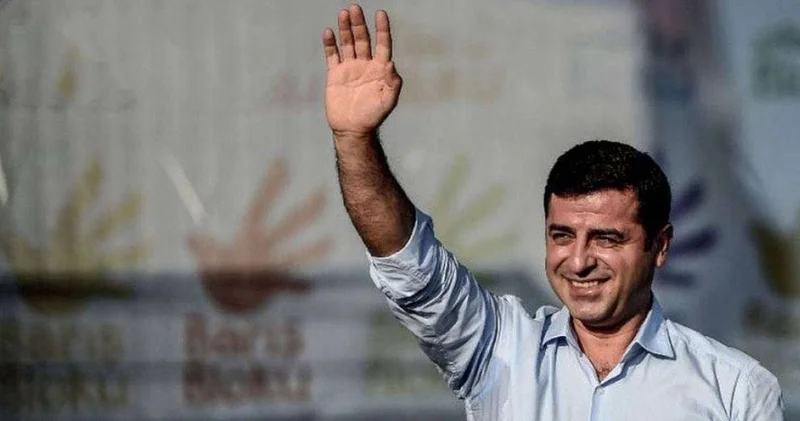 Son Dakika Selahattin Demirtaş Bülent Arınç ı yalanladı