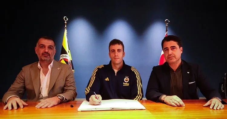 Fenerbahçe Beko açıkladı! Derya Yannier imzayı attı