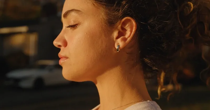 1 gram ağırlığında akıllı küpe üretildi! Kadın erkek demeden kapış kapış gidiyor Sözcü Gazetesi