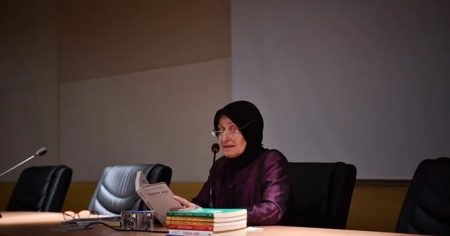 Dünya çapında başarı kazanan balerin, İslam a uzanan yolculuğunu öğrencilerle paylaştı Sakarya Haberleri