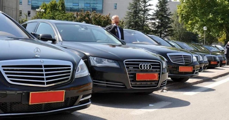 Bursa yı karıştıran makam aracı tartışmasında Bozbey sessizliğini bozdu