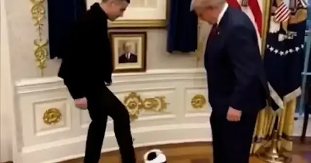 Donald Trump ve Cristiano Ronaldo Oval Ofis’te maç yaptı VİDEO İZLE