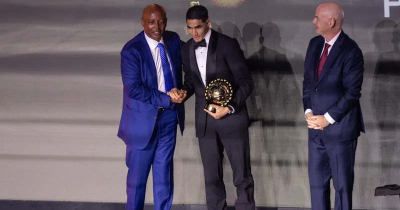 Afrika da yılın futbolcusu belli oldu! Osimhen ve Salah ı geride bıraktı Sözcü Gazetesi