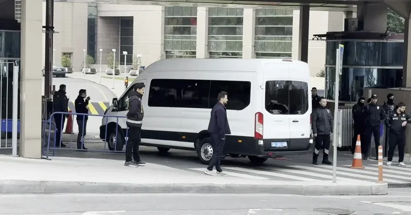 Sadettin Saran, Adli Tıp Kurumundaki işlemlerin ardından adliyeye getirildi