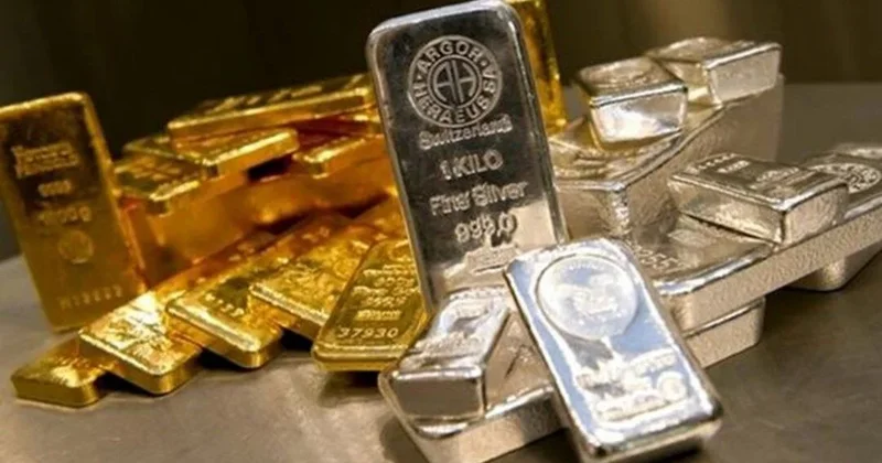 Gümüşten yeni rekor: Tarihinde ilk kez 67 doların üstüne çıktı!