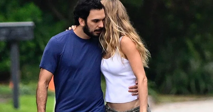 İhanetin bebeği doğdu diyorlardı... Sadece üç yıl bekar kalabildi... Sporca aşkıyla gizlice evlendi