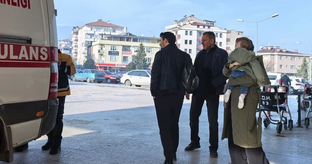 Bursa da bebeğin akciğerine fıstık kaçtı İnegöl ilçesinde 1 yaşındaki bebeğin akciğerine fıstık kaçtı Bursa Haberleri