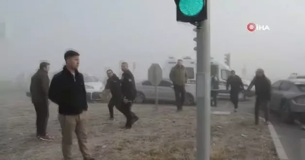 Aksaray’da sisli havada zincirleme kaza: 1 yaralı