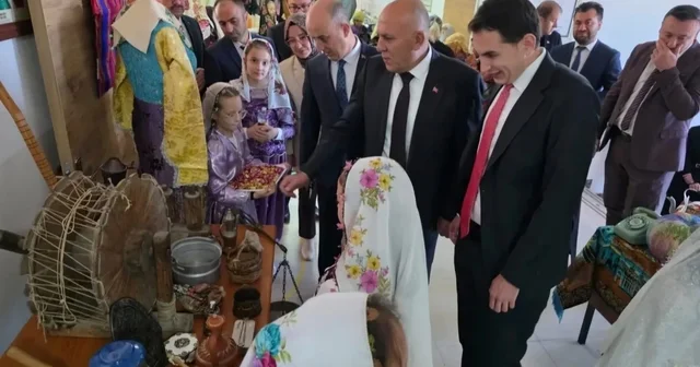 Hisarcık ta miniklere yerli malı kullanımının ülke ekonomisine katkıları anlatıldı Kütahya Haberleri