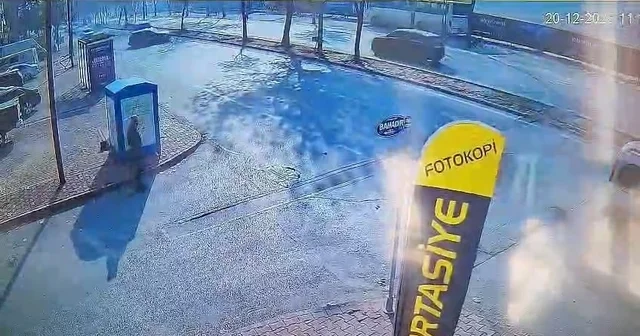 Ağaca çarpan otomobildeki 14 yaşındaki Abdurrahman öldü Konya Haberleri