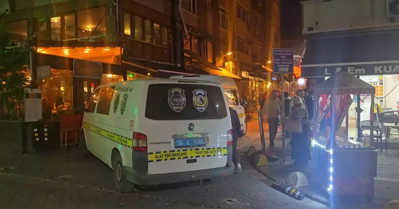 Kadıköy de evde iki kişi ölü bulundu