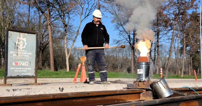 Kartepe Tramvay Hattı’nda raylar kaynak ile birleşiyor