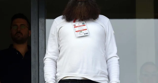 Karşıyaka da eski yöneticiye vergi şoku İzmir Haberleri