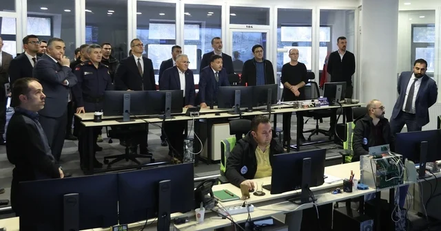 Vali Çiçek ve Başkan Büyükkılıç Trafik Kontrol Merkezi nde Kayseri Haberleri