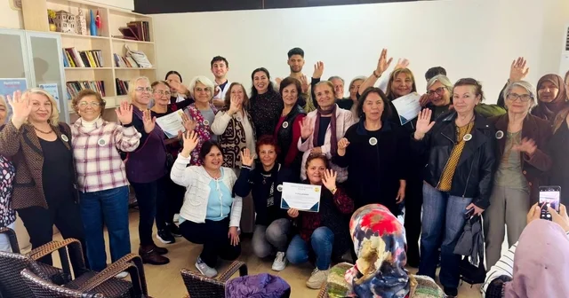 Muratpaşa da 60 yaş üstüne sağlıklı yaşam rozeti Antalya Haberleri