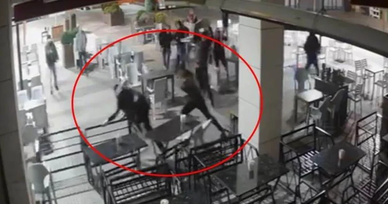 Küfürlü konuşan baba oğlu uyardılar: Palalı saldırıya uğradılar!