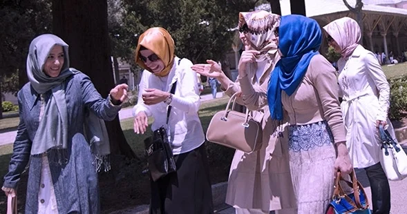 Ertuğrul Özkök: Dindar insanlar “alnı secdeye varan siyasetçiden” uzaklaşıyor mu?